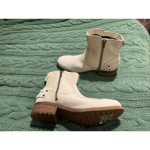 UGG Orion Moto Ankle Suede boots Light Beige Sz 11 - Picture 3 of 16